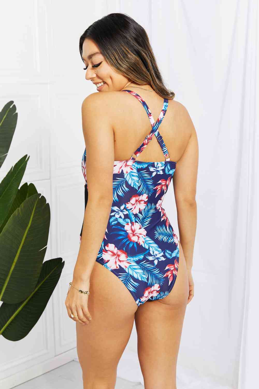 Floral Crisscross Spliced Mesh One-Piece Swimsuit